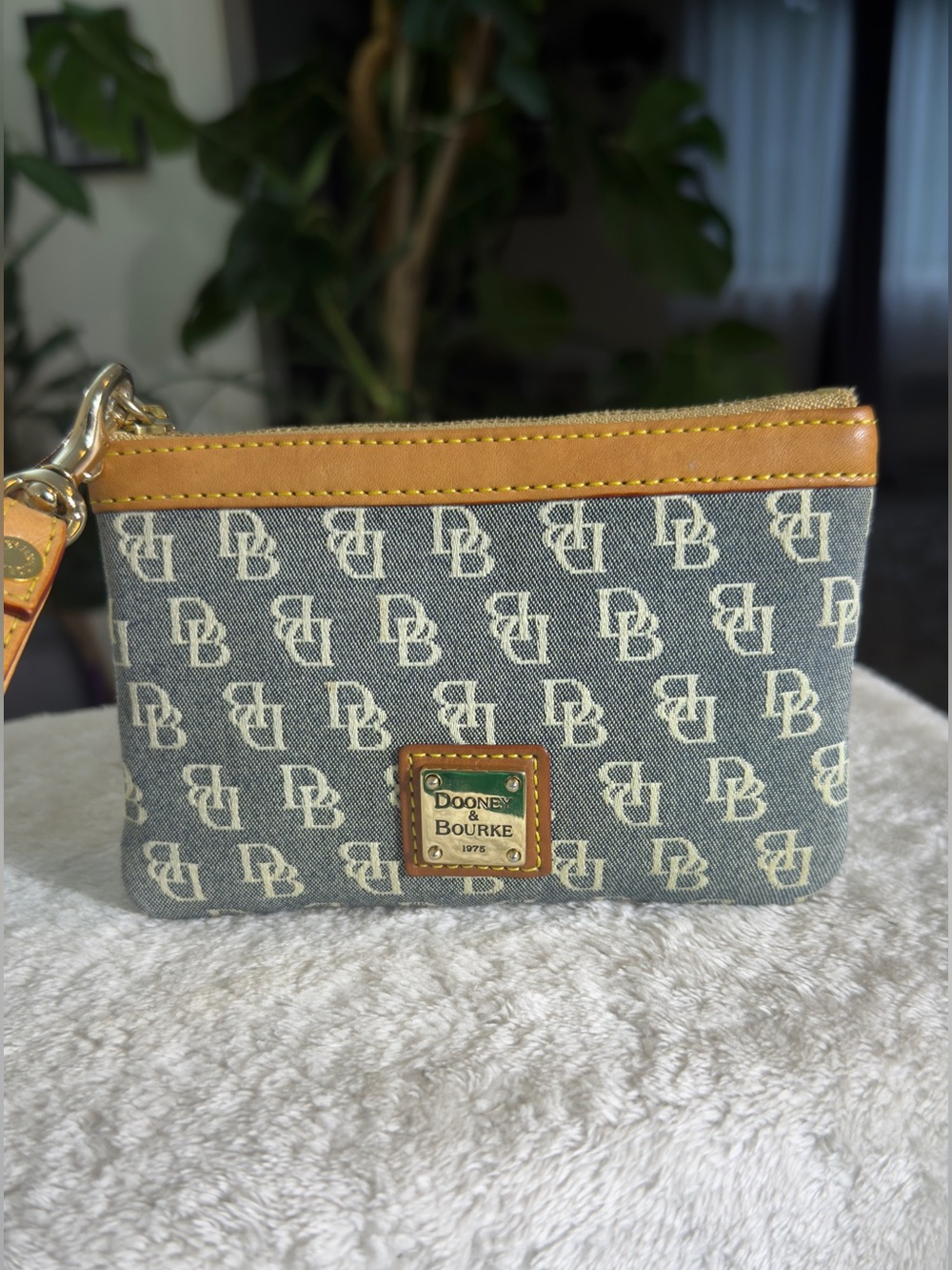 Vintage Dooney & Bourke 1975 Signature Monogram Wristlet – Gray/Blue Canvas